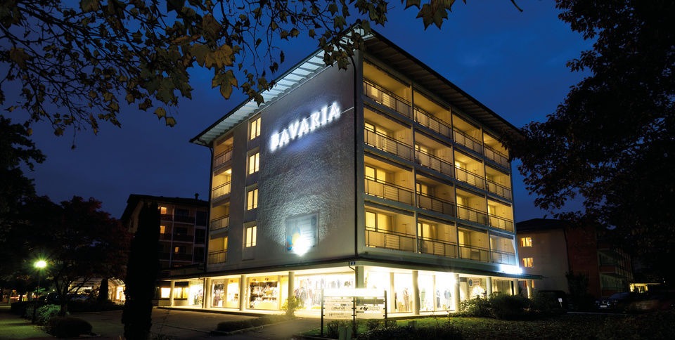 Bavaria aussen Nachts